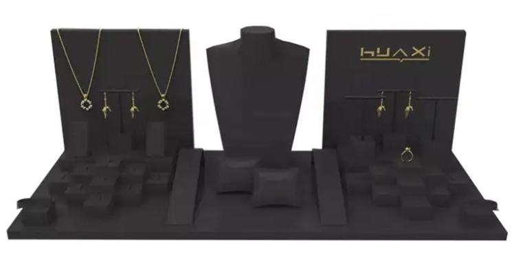 Find the Best Display Solutions for Your Jewelry Store10